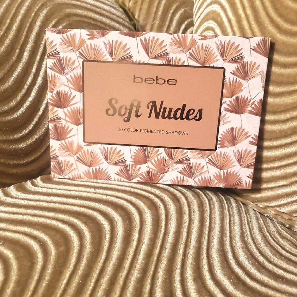 bebe Soft Nudes Eyeshadow Palette — Neutral, Pink, Gold & Purple Shades - Picture 3 of 3